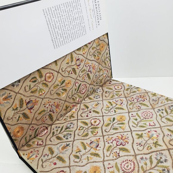 English Embroidery MoMA Metropolitan Museum Art Book (Twixt Art & Nature) 2008 - Picture 10 of 14